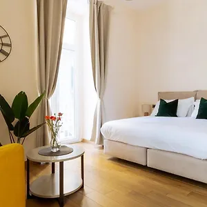Musto & Bed & Breakfast Naples